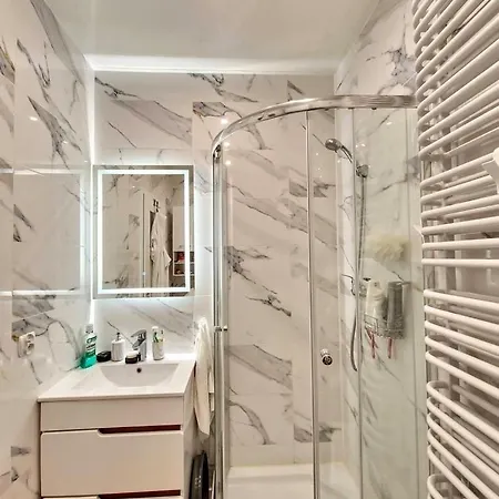 Blisko Szlaku Boguszów-Gorce